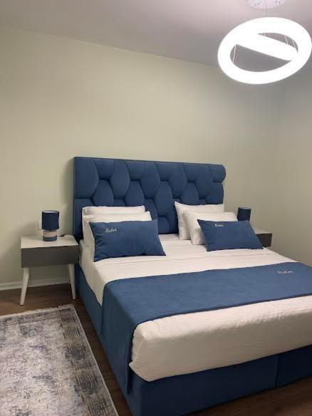 Essy'S Apartment 科尔察 外观 照片