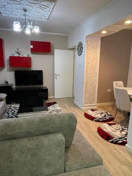 Essy'S Apartment 科尔察 外观 照片
