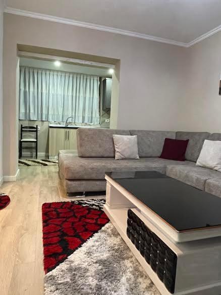 Essy'S Apartment 科尔察 外观 照片